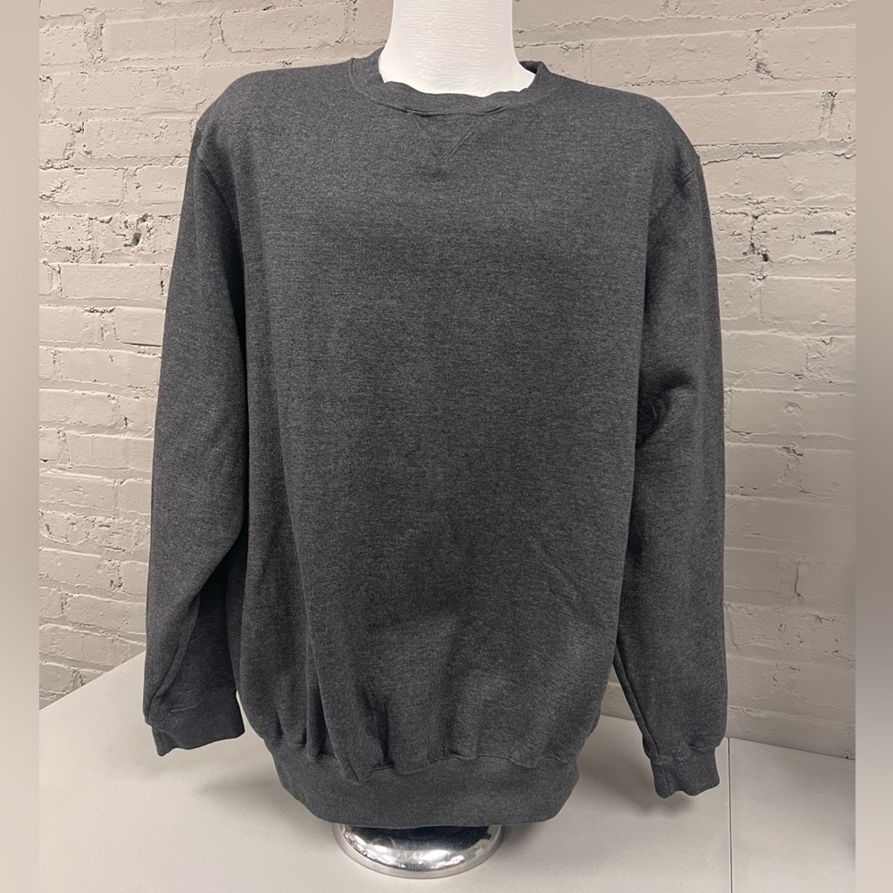 King Size Classic Gray Men's Sweatshirt NWOT.